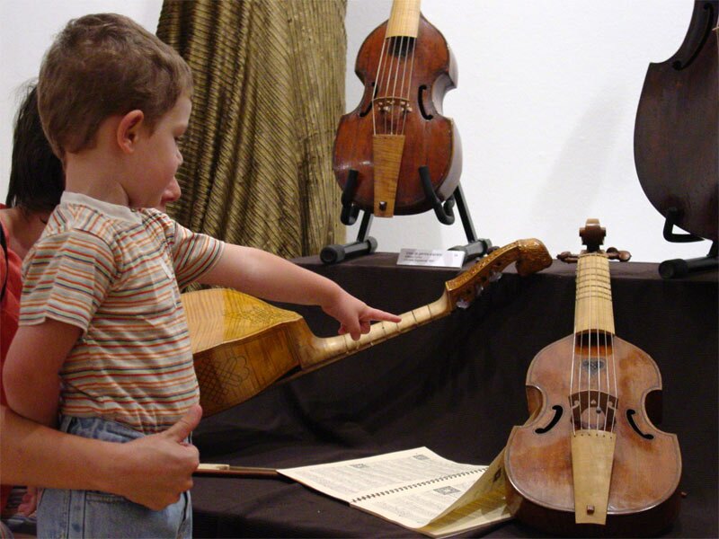 Viola da gamba consort: 5 english instruments of the 17th C.