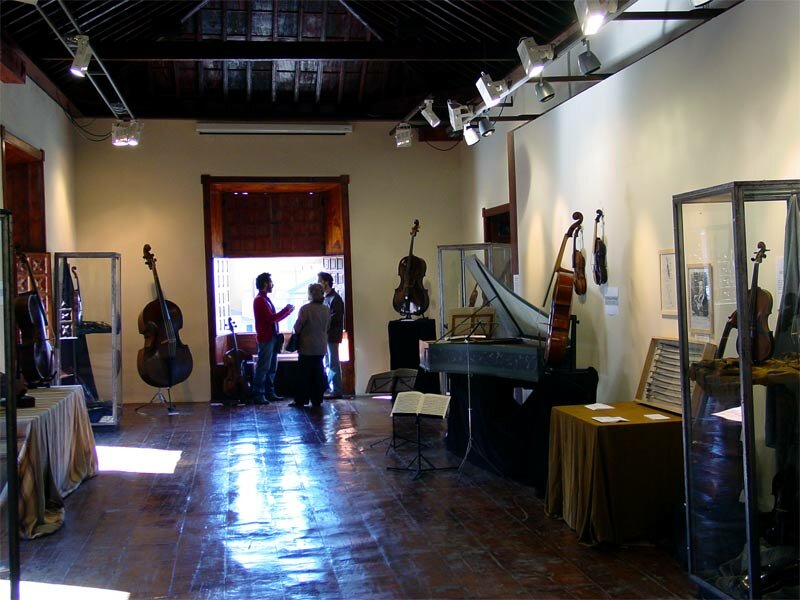 Exhibition historical musical instruments Orpheon Foundation