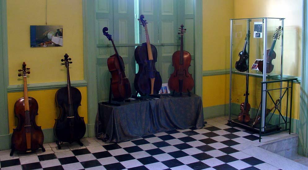 Exhibition historical musical instruments Orpheon Foundation