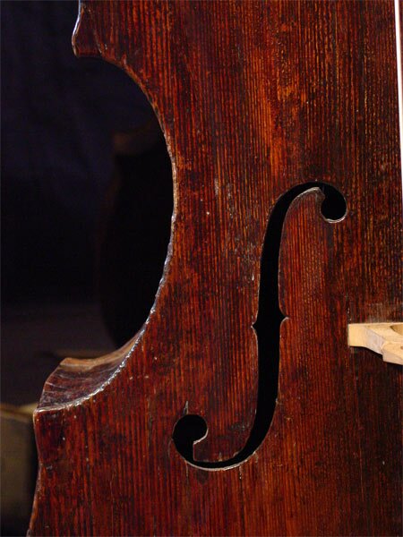 cello_cimapane_hole